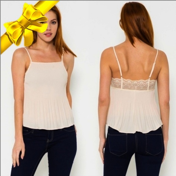 Esley Other - ❣️ESLEY Lacy Pleated Cami #26e03p06a014b2ll10